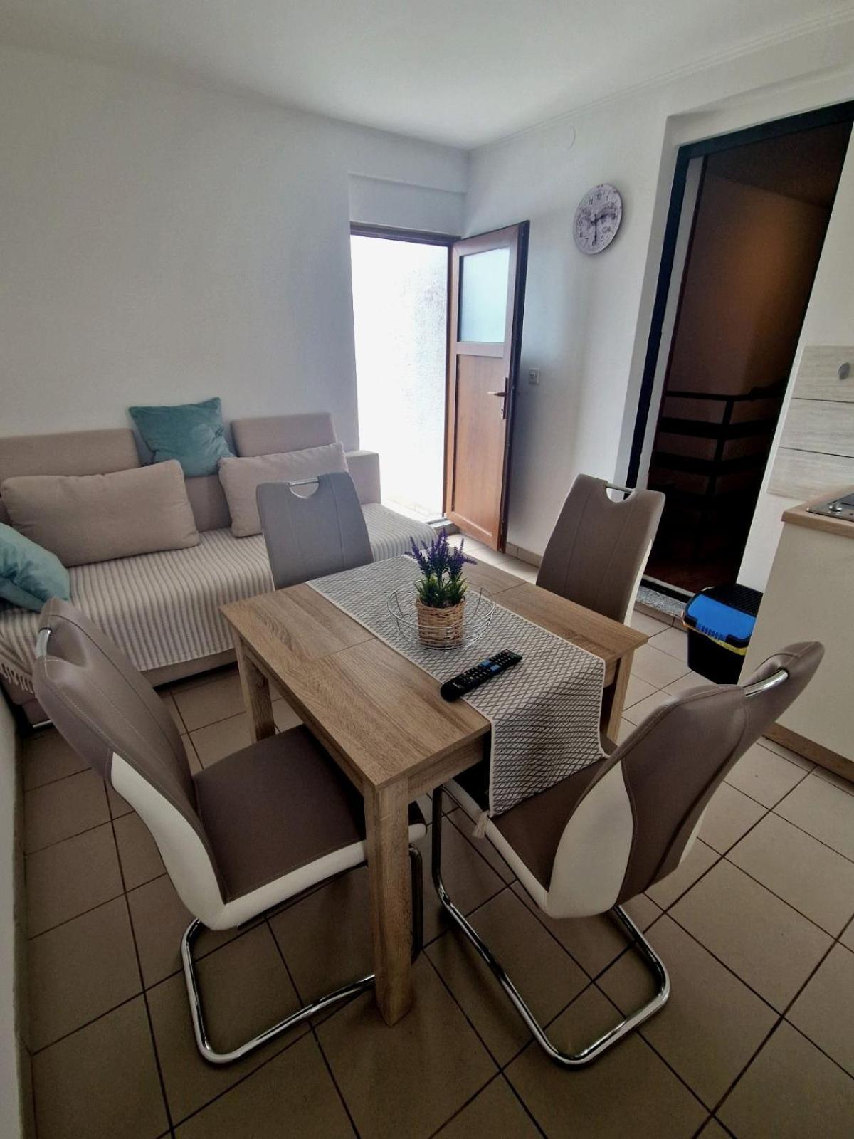 Apartman Seka Kraljevica Exterior foto